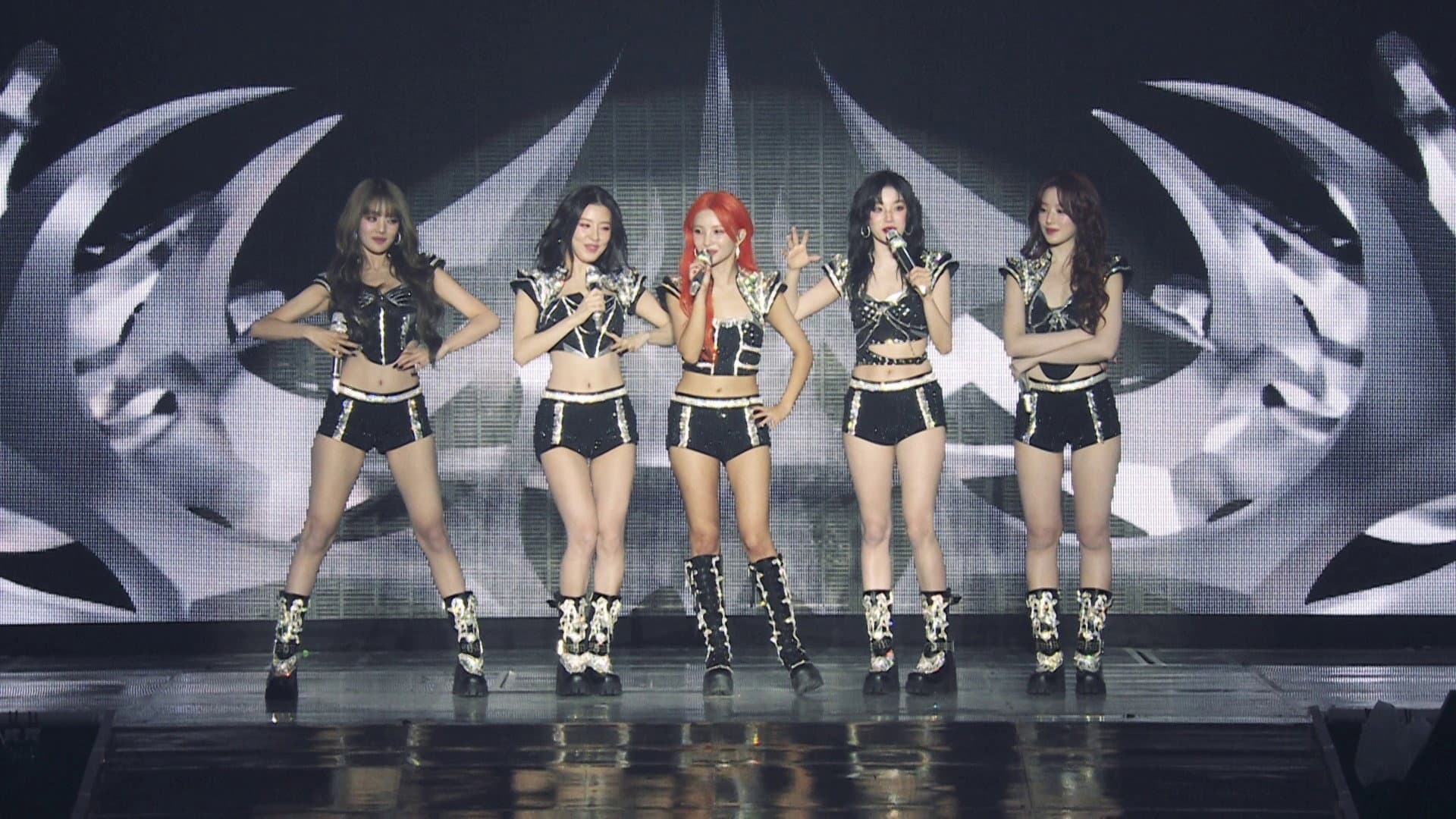 (G)I-DLE - 2024 (G)I-DLE WORLD TOUR [iDOL] IN SEOUL